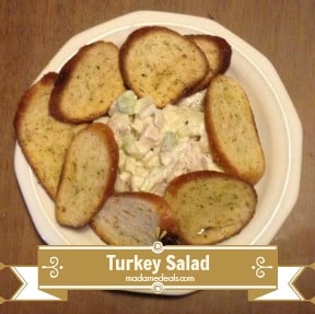 salad turkey crackers leftovers chips serve thanksgiving pair put way great